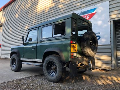 Land Rover Defender 90 | Hire a Classic Vintage British Car